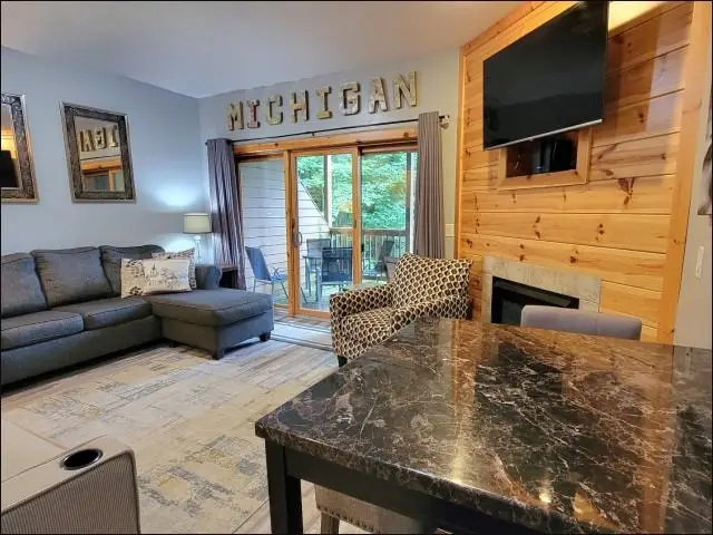 2100 W Schuss Mountain DR, Bellaire, MI 49615 - Image #3