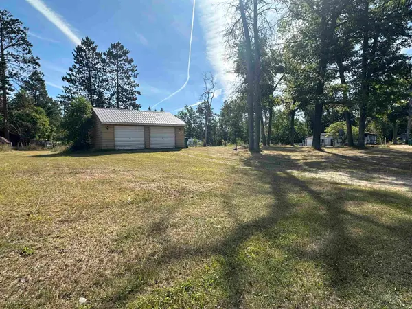 1693 Jill Janet, Harrison, MI 48625