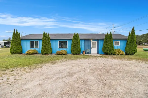 2327 Ski Run, Mancelona, MI 49659