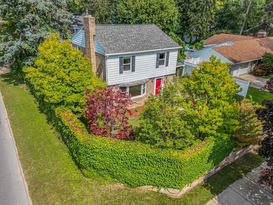 628 Sixth, Traverse City, MI 49684 - Image #2