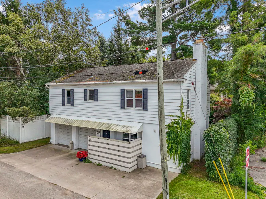 628 Sixth, Traverse City, MI 49684 - Image #3