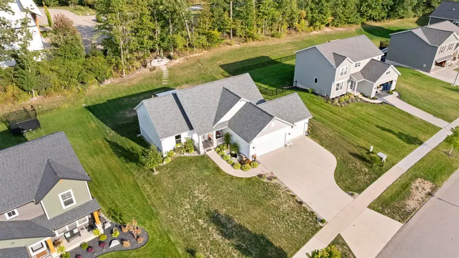 11596 Sessions Drive NW, Tallmadge, MI 49534 - #3