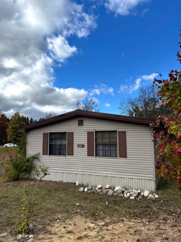 1124 Eddy School, Bellaire, MI 49615