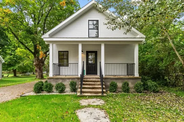 1205 State ST, Charlevoix, MI 49720