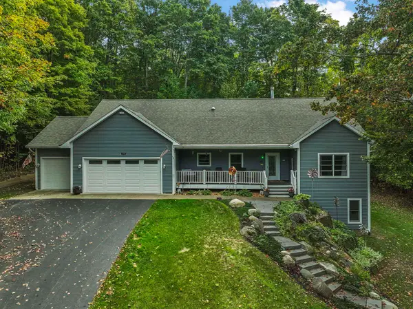 1491 Maxwell, Petoskey, MI 49770