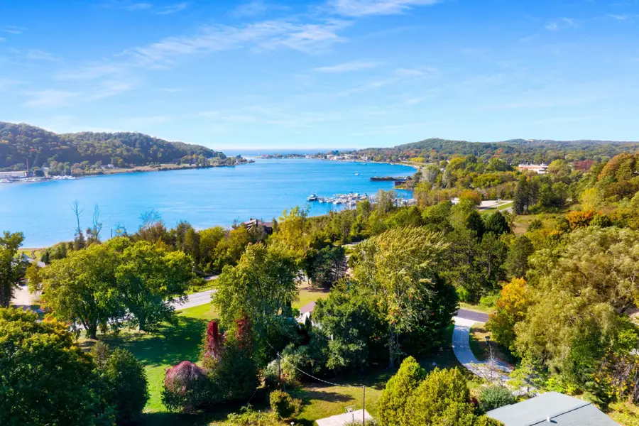 457 Lake Street, Frankfort, MI 49635 - Image #3