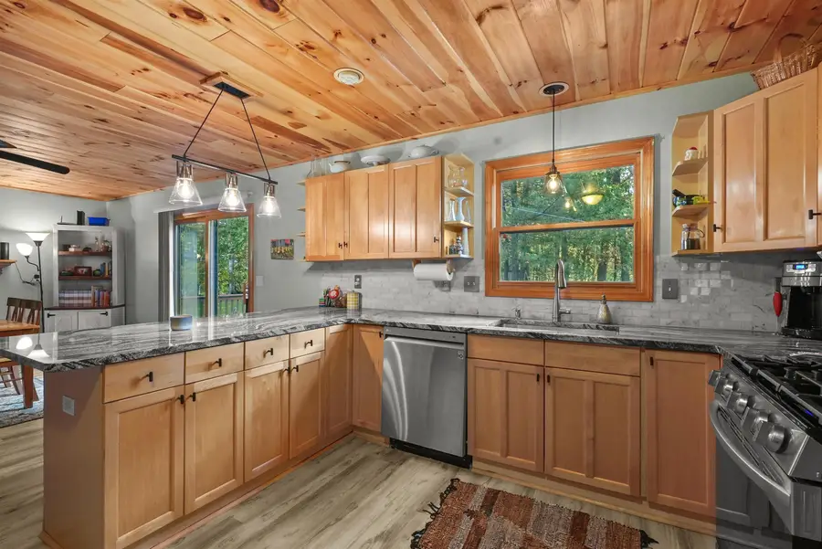 105 Marigold, Houghton Lake, MI 48629 - Image #3