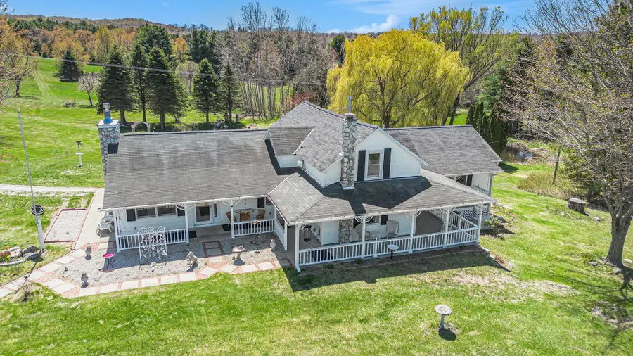 3121 Grace, Frankfort, MI 49635 - Image #2