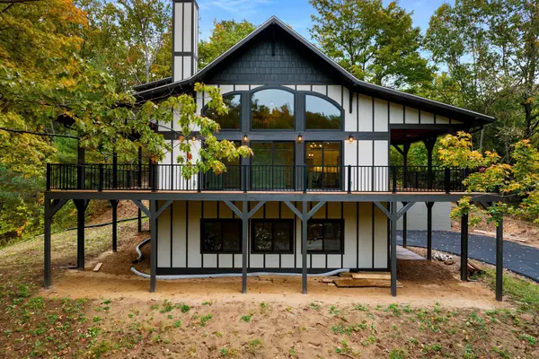 4099 S Sugar Loaf Mountain RD, Cedar, MI 49621