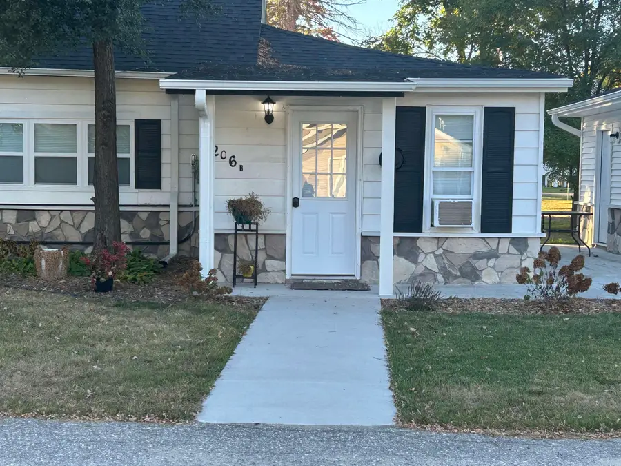 206 W 4th, Kalkaska, MI 49646 - Image #3