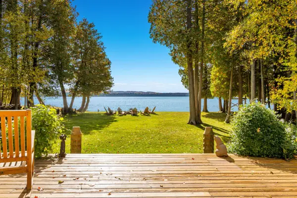 348 E Sugar Bay LN, Cedar, MI 49621