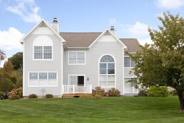 755 N Deer Path, SuttonsBay, MI 49682