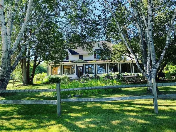 149 E Harbor HWY, MapleCity, MI 49664