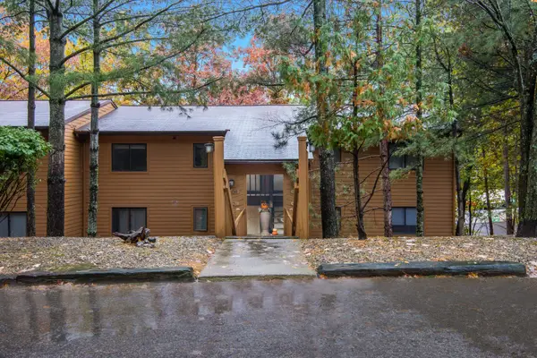 4106 Robin Hood, TraverseCity, MI 49684