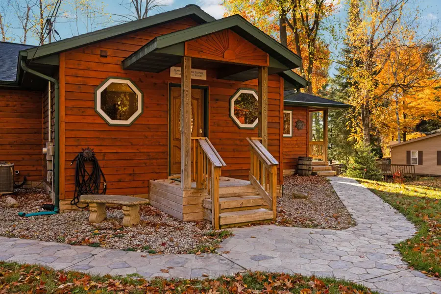 376 Highview, East Bay, MI 49696 - Image #3