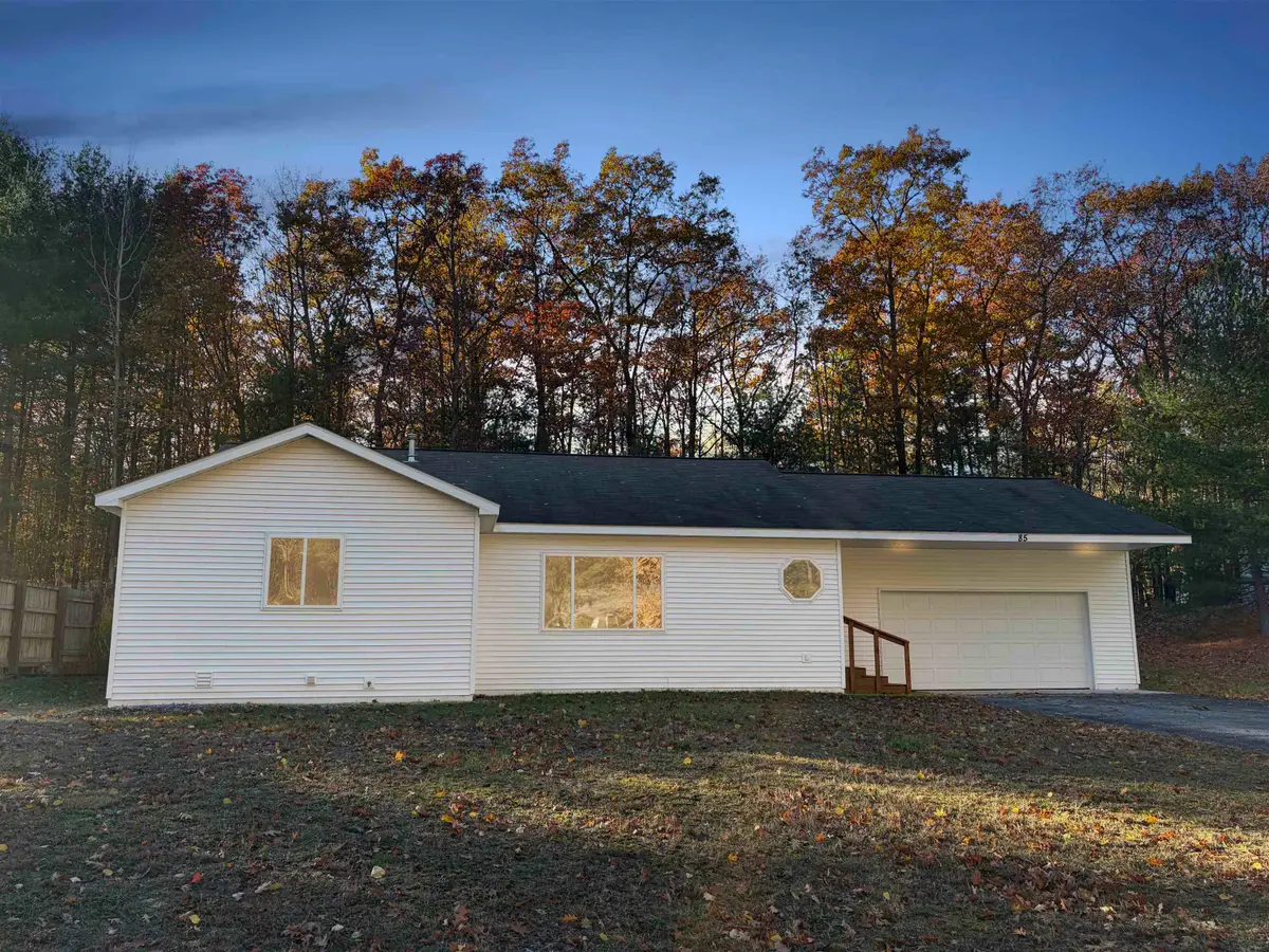 85 Tibbets Lake, East Bay, MI 49696 - Image #1