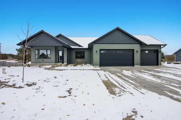 4054 Center Farm, TraverseCity, MI 49685