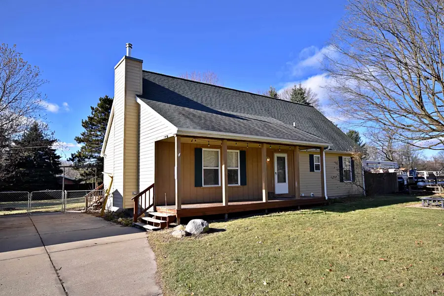 303 Wolfe, Luther, MI 49656 - Image #2