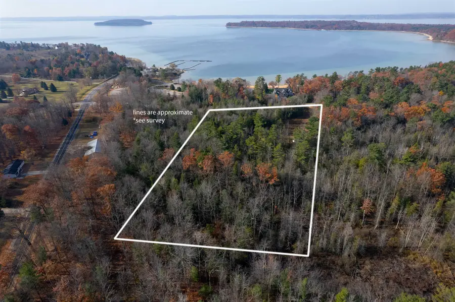 2905 Neahtawanta, Peninsula Township, MI 49686 - Image #2