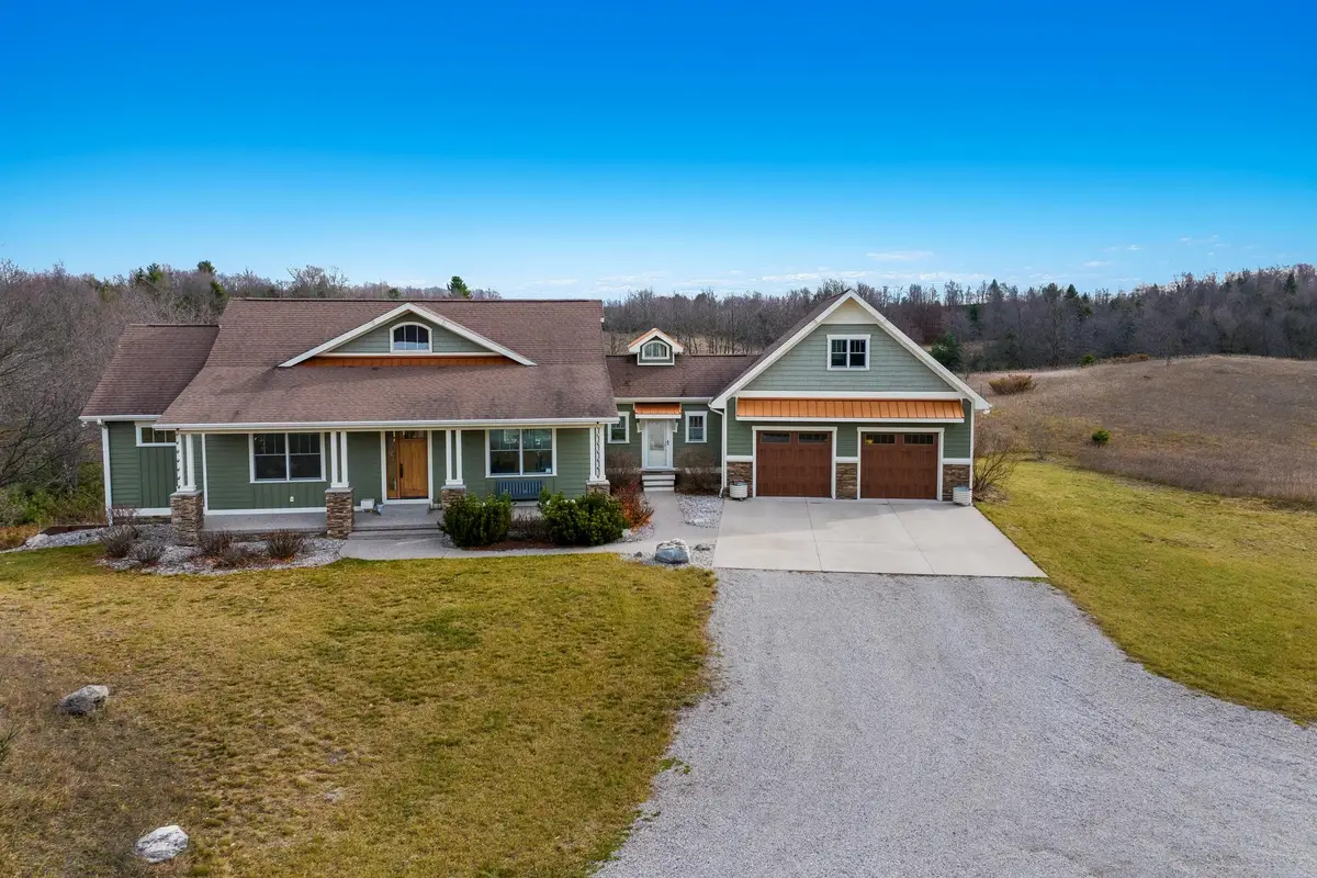 11007 S Rolling Meadows DR, Maple City, MI 49664 - Image #1