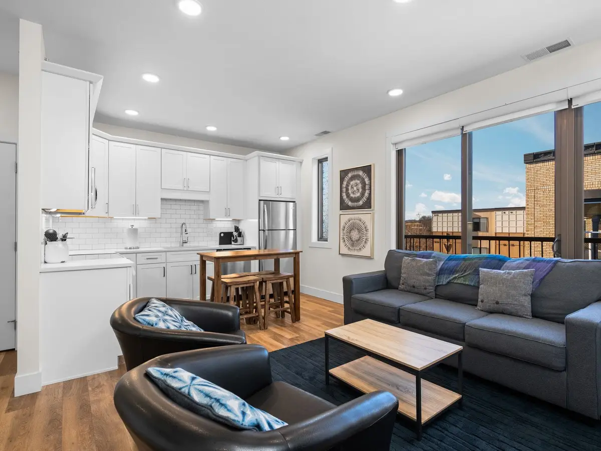 131 E Eighth ST, Traverse City, MI 49684 - Image #1