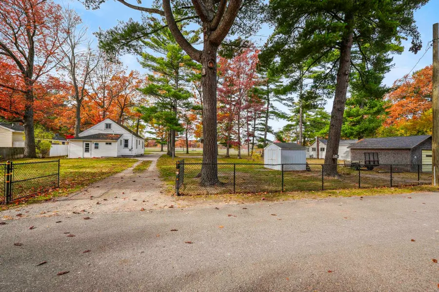 315 Fair ST, Traverse City, MI 49686 - Image #2