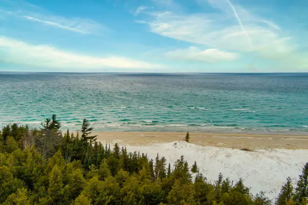 3312 Old State, Frankfort, MI 49635