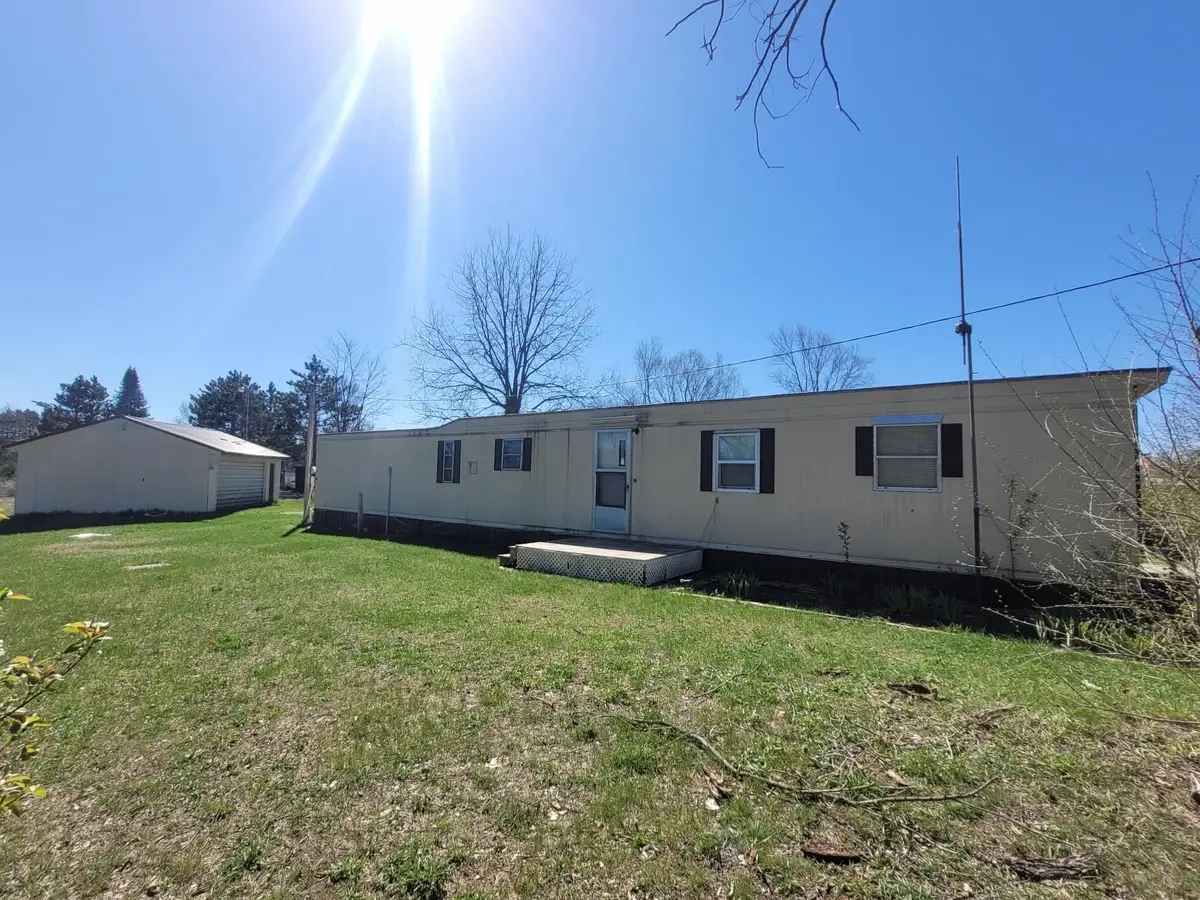 200 N Clark ST, Mesick, MI 49668 - #1