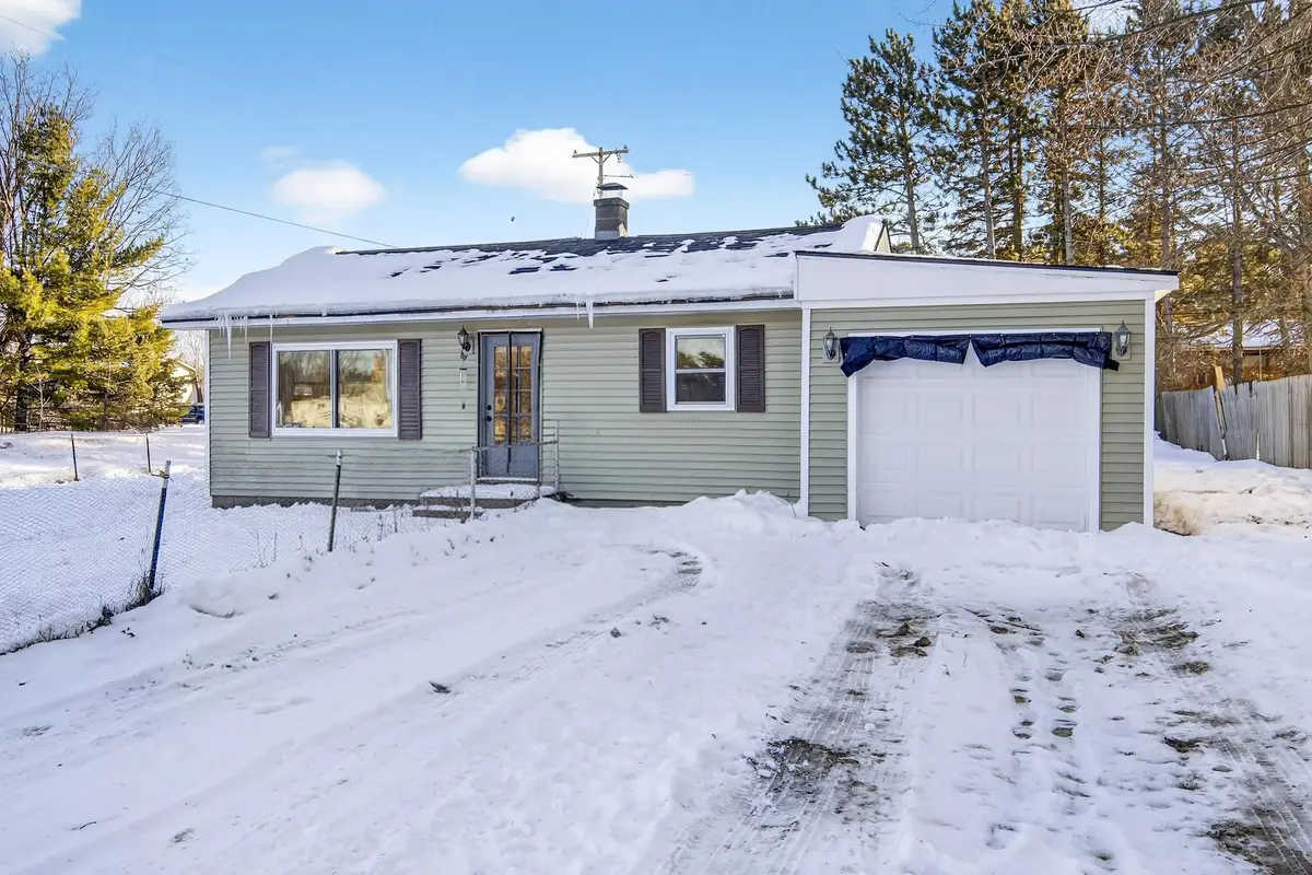 1901 Mary ST, Cadillac, MI 49601 - #1