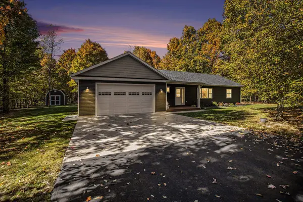 2694 Algonquin, Interlochen, MI 49643