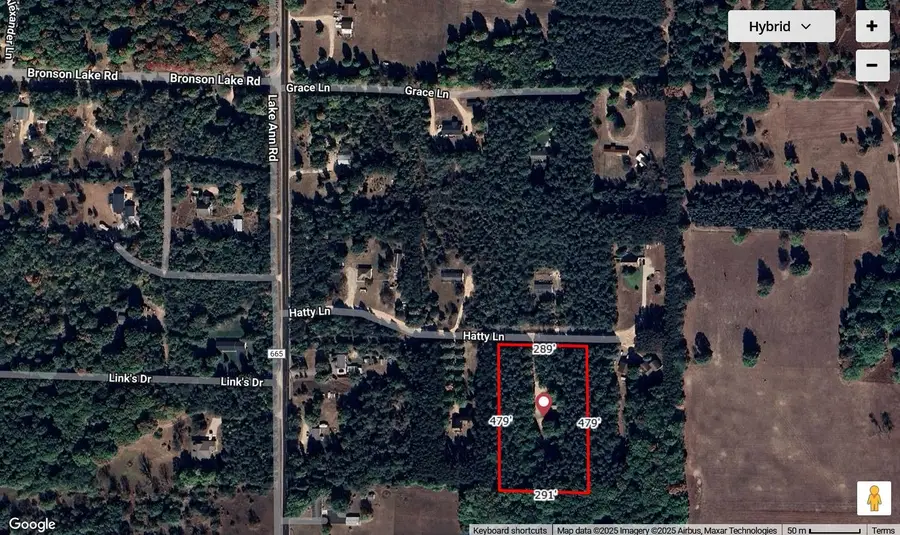 20155 Hatty LN, Interlochen, MI 49643 - Image #2