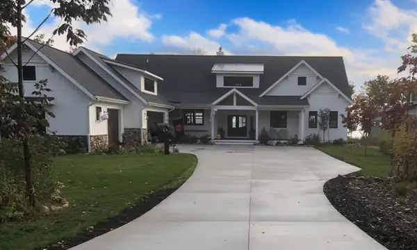 340 N Nanagosa, SuttonsBay, MI 49682