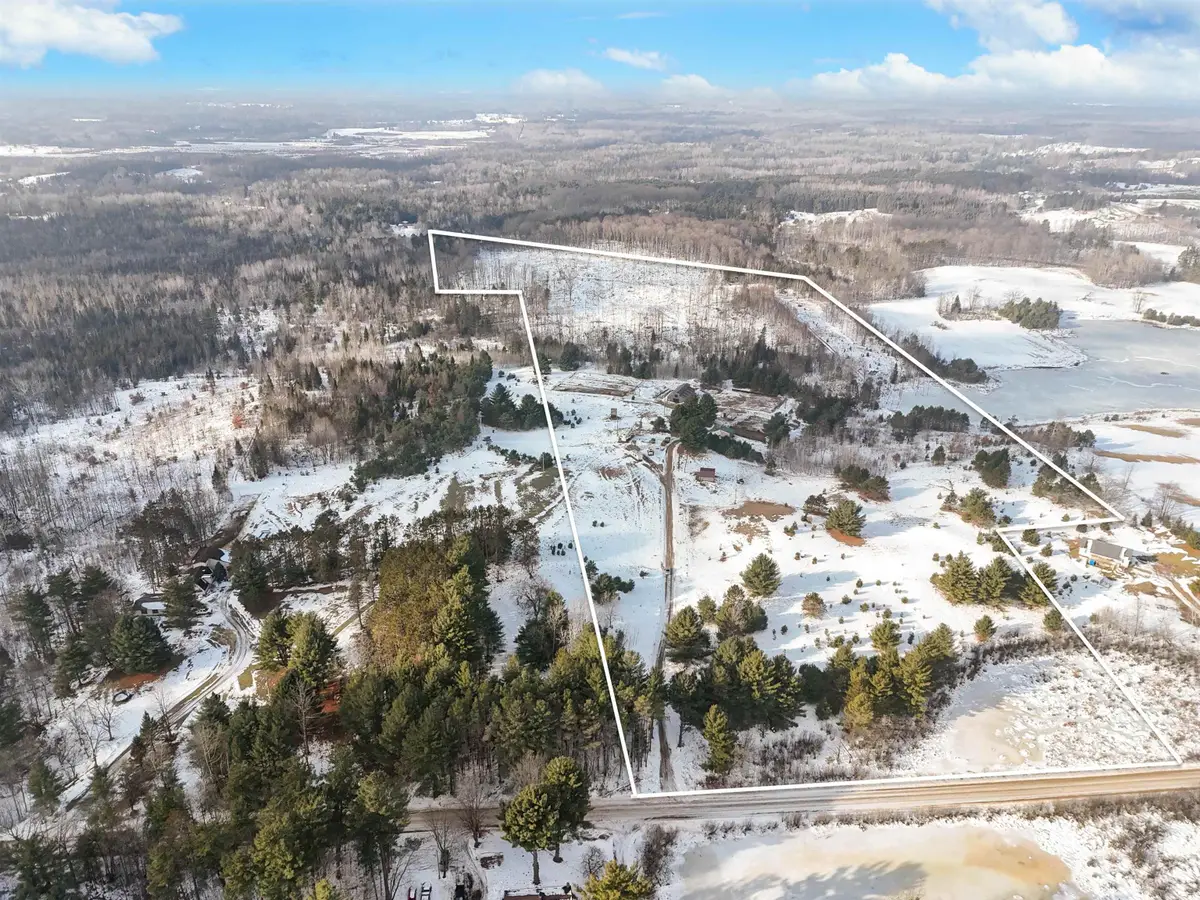 21579 170th AVE, Tustin, MI 49688 - #1