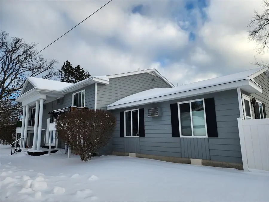 1021 Centre ST, Traverse City, MI 49686 - #3