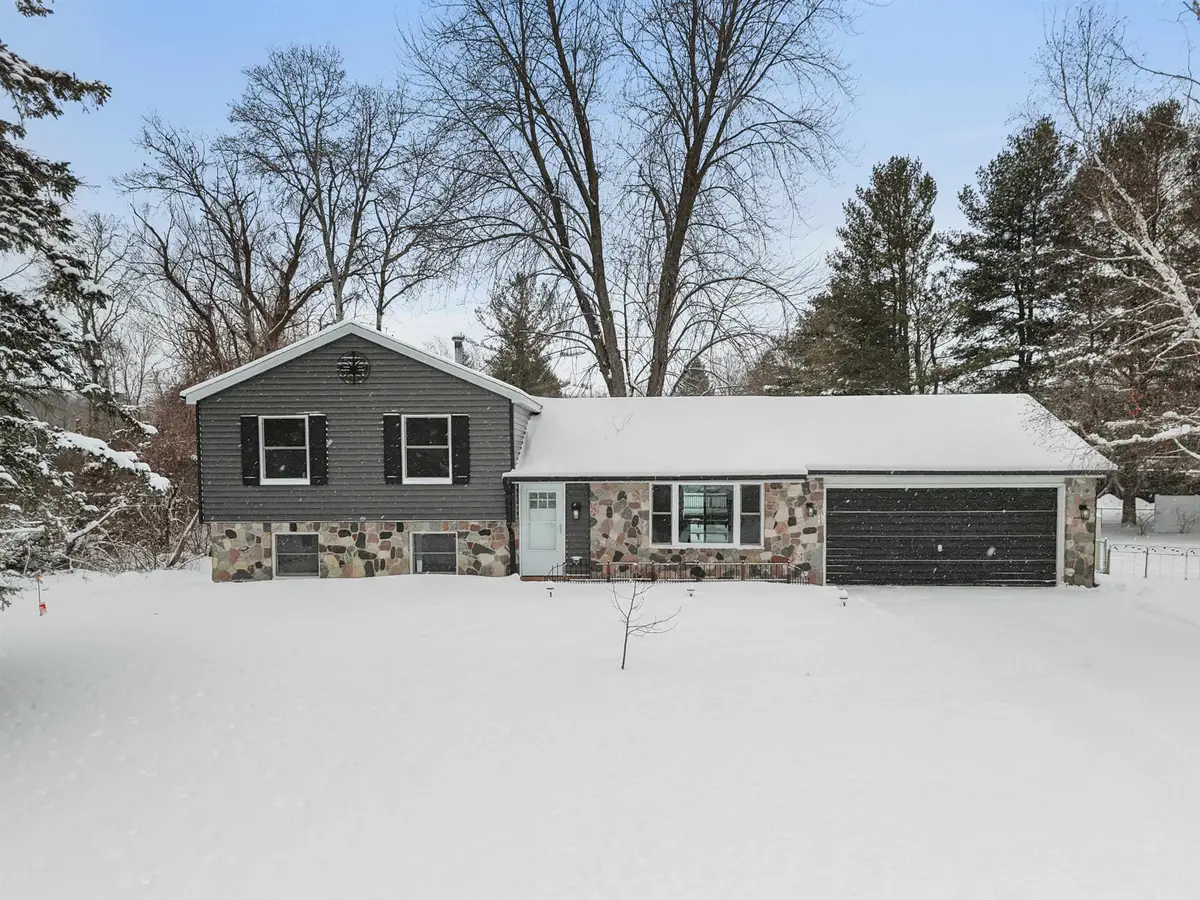 10670 E Pico, Greilickville, MI 49684 - Image #1
