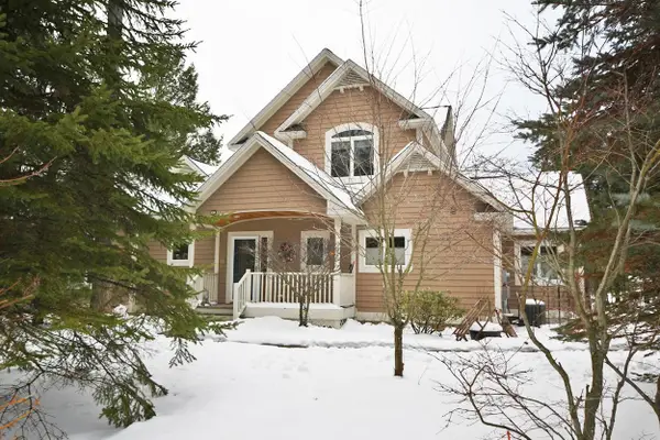 17 & 18 Frog Pond, GlenArbor, MI 49636