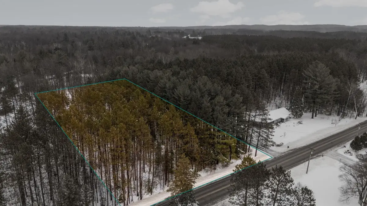 10105 Coster RD, Springfield, MI 49633 - Image #1