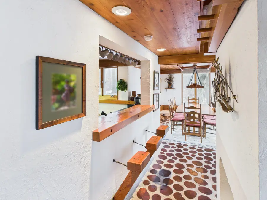 4210 S Bluff LN, Cedar, MI 49621 - Image #3