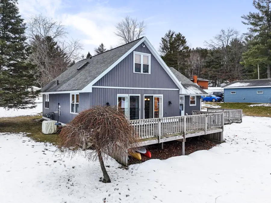 9464 Stone Ledge Lake DR, Cadillac, MI 49601 - Image #3