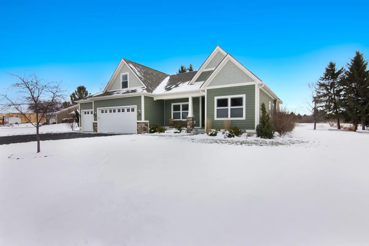 5200 Arrowhead CIR, Williamsburg, MI 49690 - Image #1