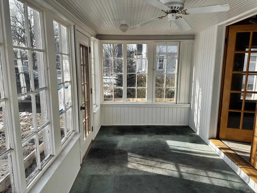921 Washington, Traverse City, MI 49686 - Image #2