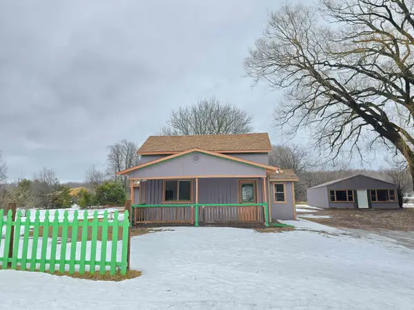 3281 Wallaker RD, Benzonia, MI 49616