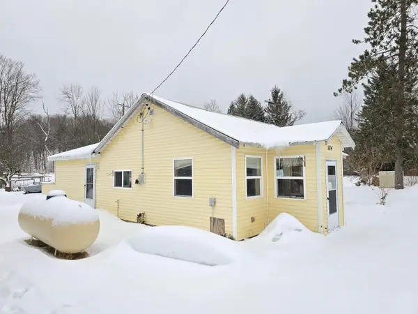 104 E Gossman ST, Harrietta, MI 49638