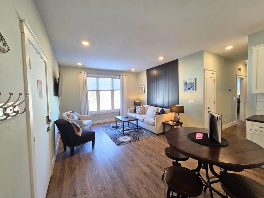 914 E Front, Traverse City, MI 49686 - Image #3