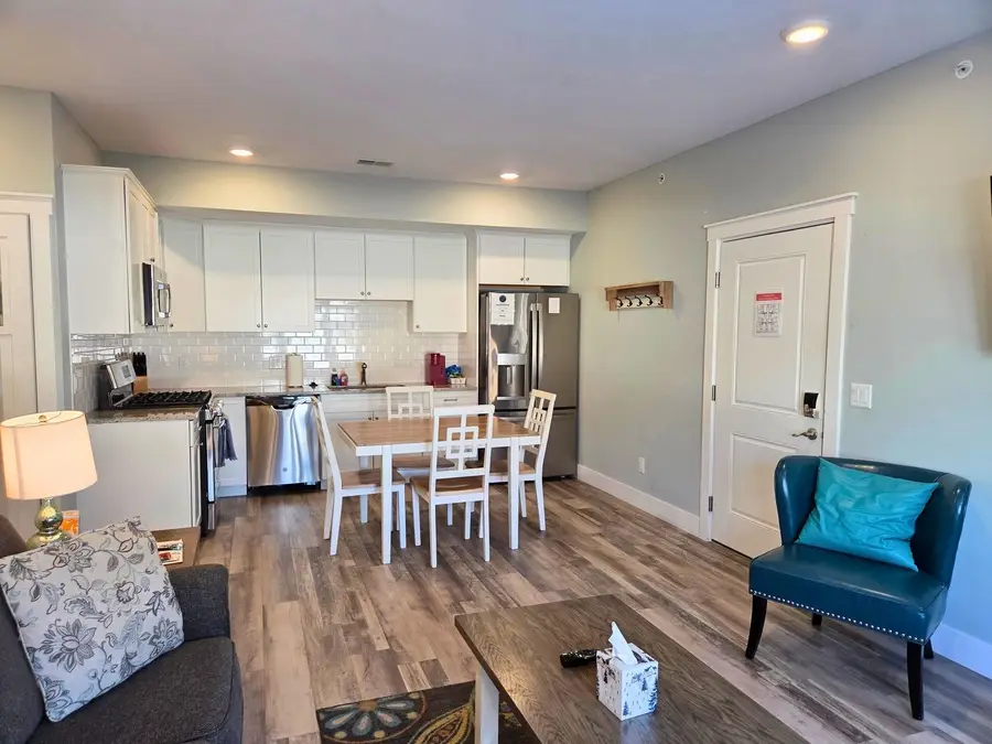 914 E Front, Traverse City, MI 49686 - #2