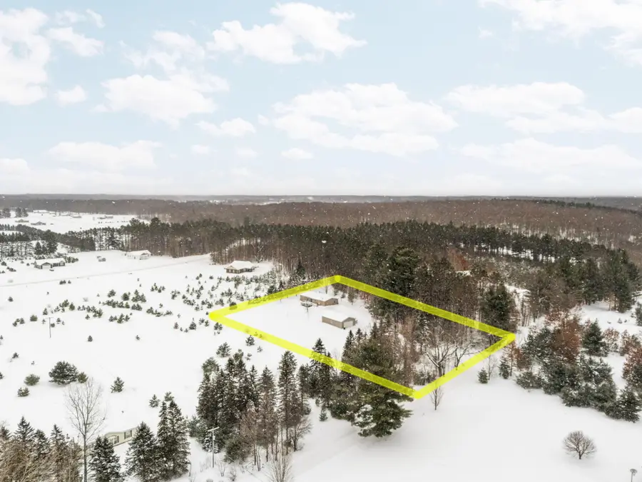 8127 Wood RD, Kingsley, MI 49649 - Image #2