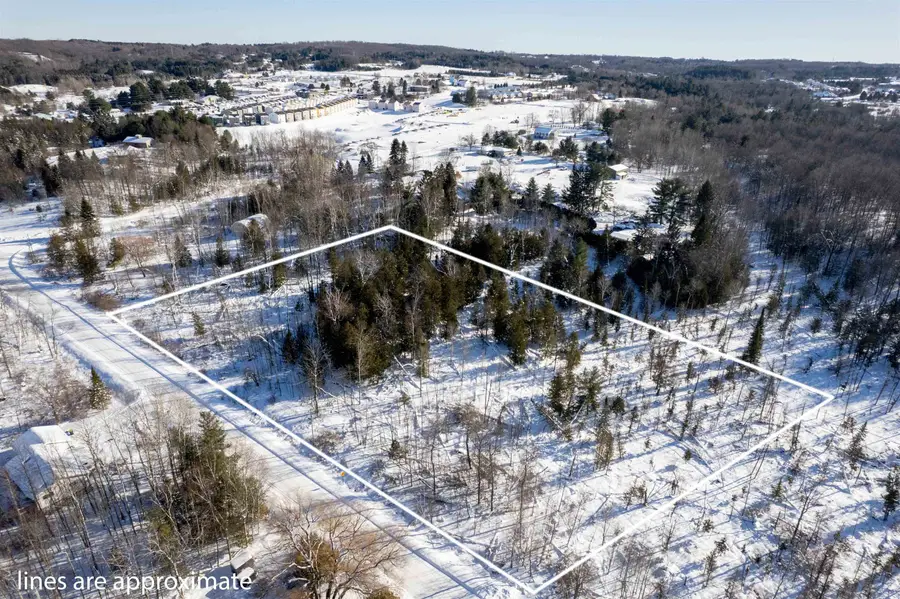 Vanderlip RD, Traverse City, MI 49686 - Image #3