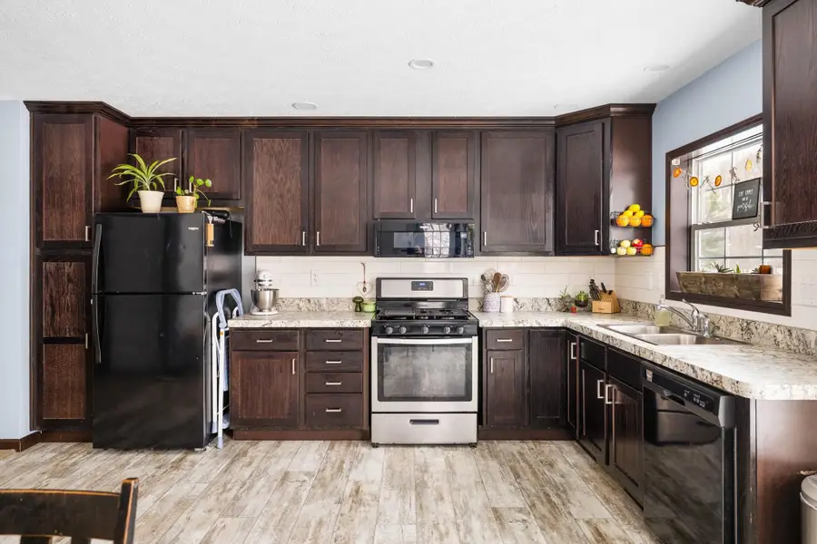 322 E North, Buckley, MI 49620 - #2