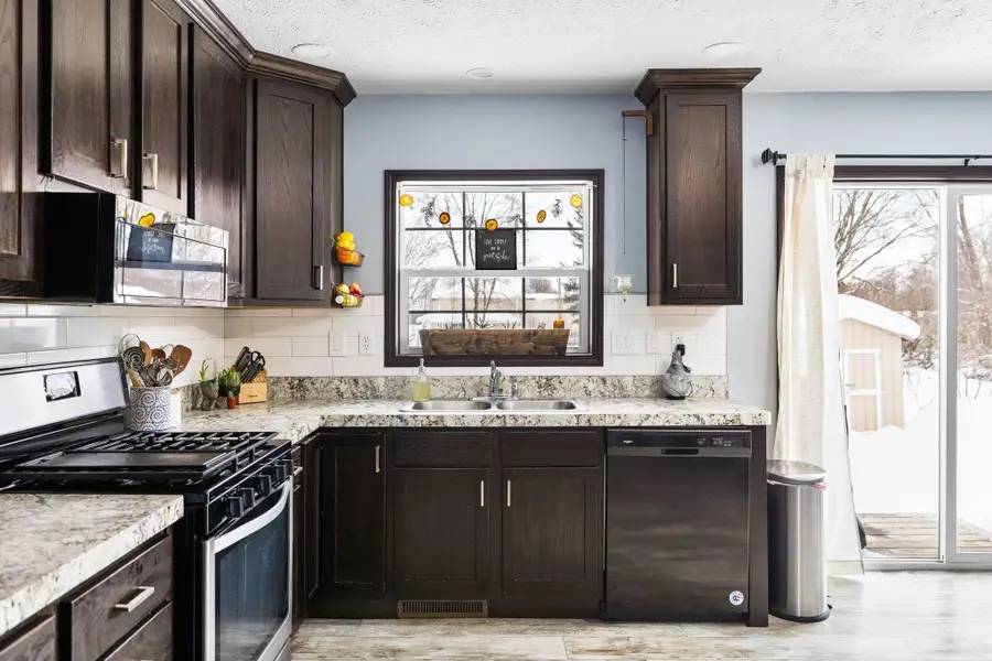 322 E North, Buckley, MI 49620 - #3