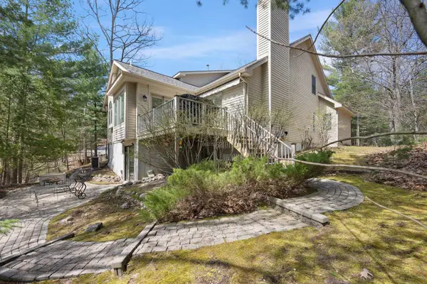 2174 Cuyahoga CT, TraverseCity, MI 49686